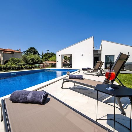 Villa Xo Ρόβινι Εξωτερικό φωτογραφία