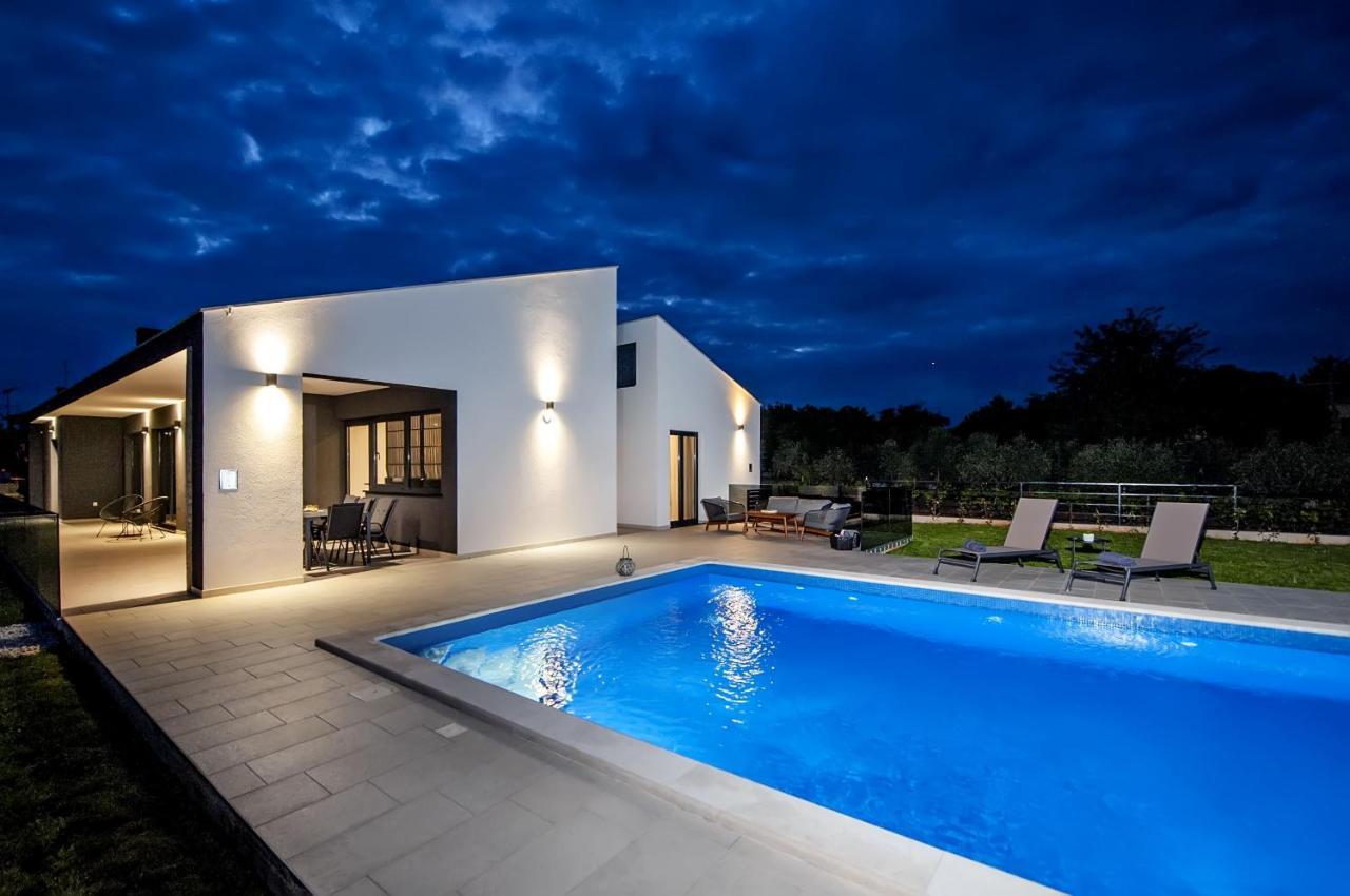 Villa Xo Ρόβινι Εξωτερικό φωτογραφία